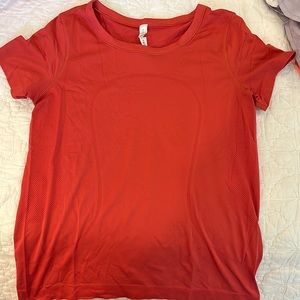 Red lulu top